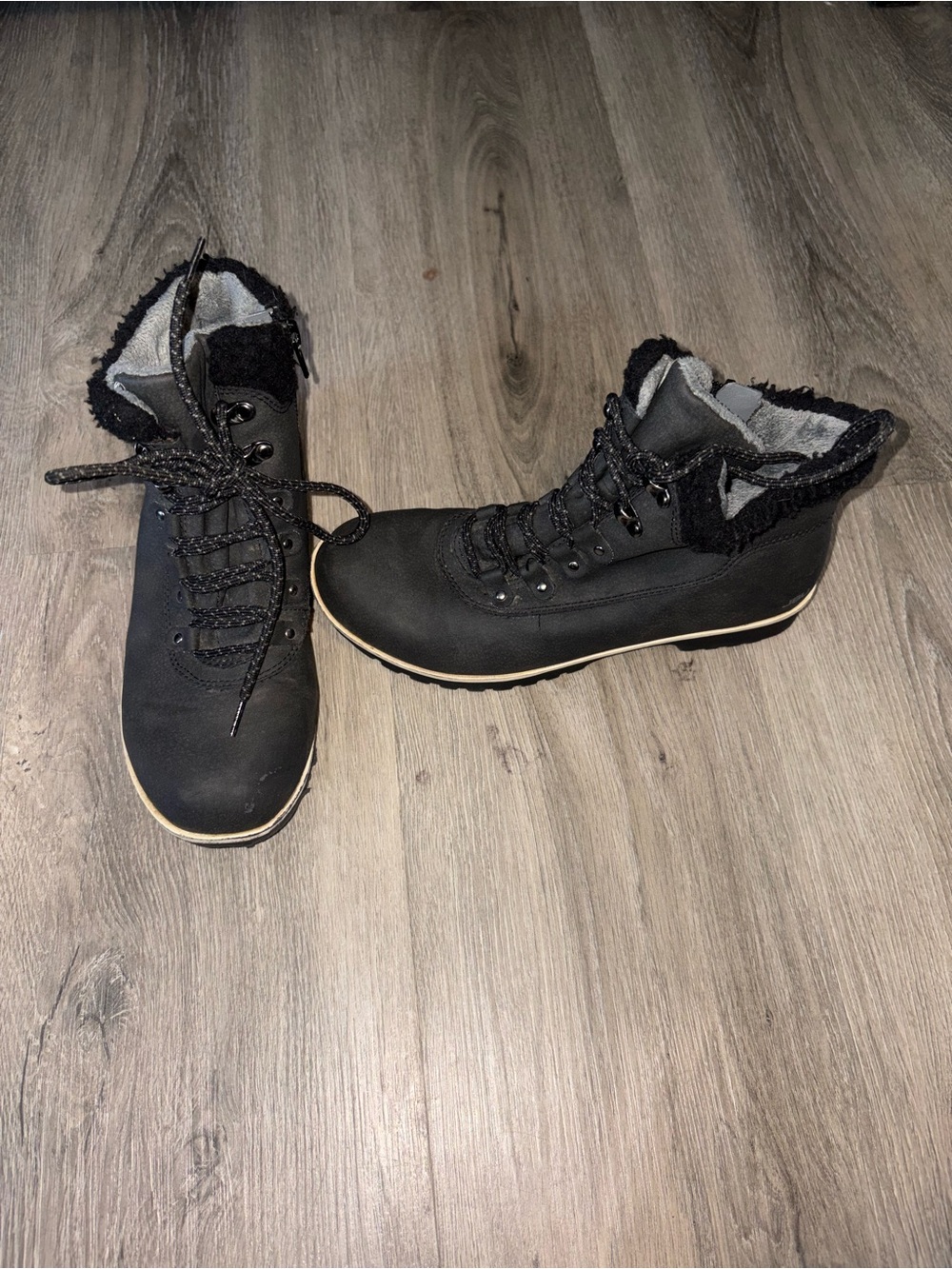 JBU | Black Boots